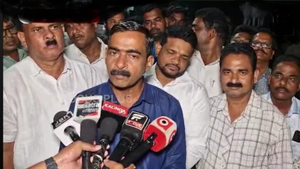 ତାଳଚେର ଟ୍ରକ ମାଲିକ ତ୍ରିପାକ୍ଷିକ ବୈଠକ