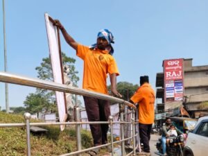 ବିନା ଅନୁମତିରେ ବିଜ୍ଞାପନ 